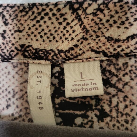 Cato Women's L V-Neck Pink/Black Snake Print Long Sleeve Blouse - Picture 2 of 8